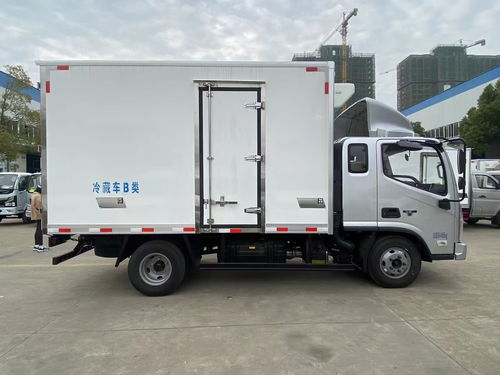 國六藍牌福田奧鈴排半3米7冷藏車 環(huán)保與高效運輸的理想選擇