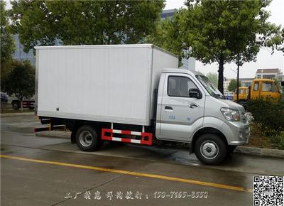 東營(yíng)冷凍車(chē)改裝廠 專業(yè)冷藏車(chē)改裝服務(wù)，聯(lián)系電話15071658550